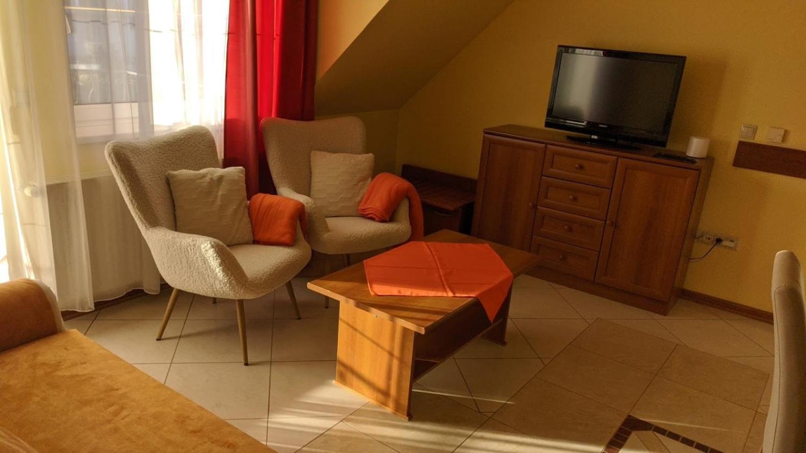 Apartament Club Unicum Héviz Zewnętrze zdjęcie